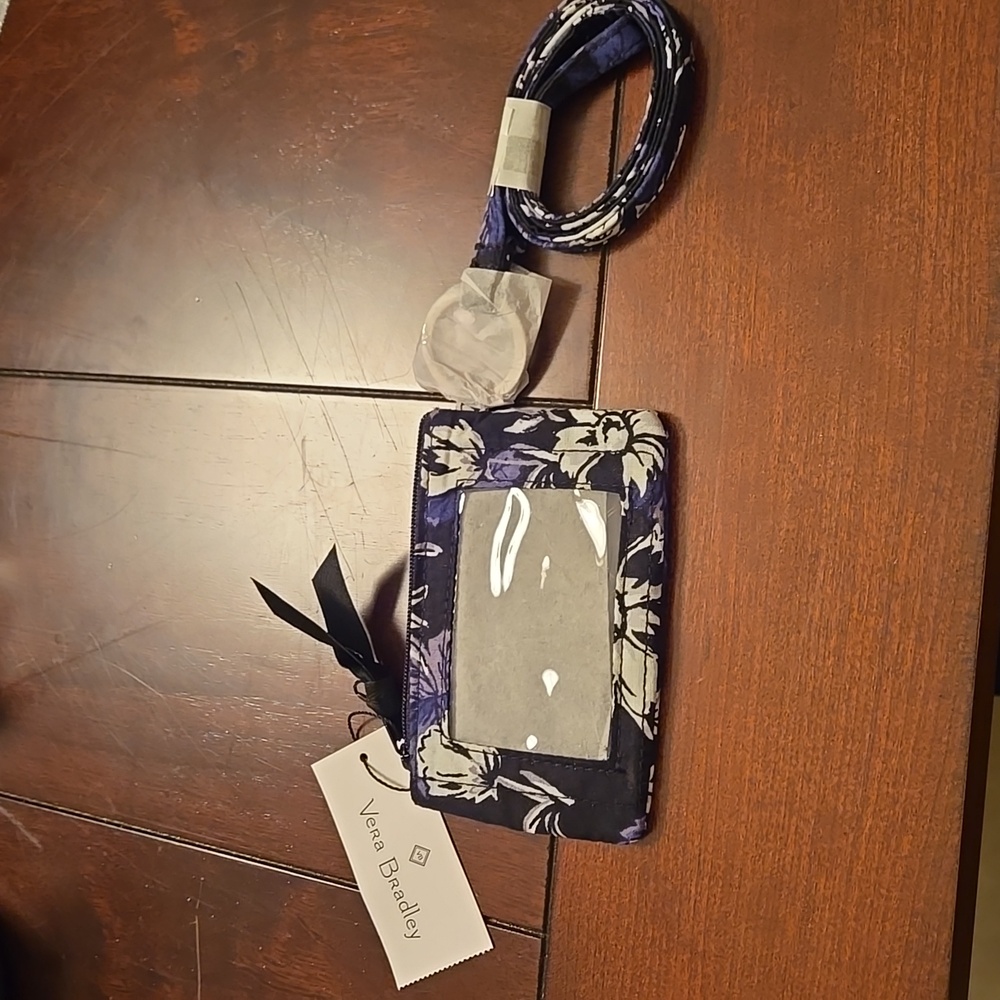 Vera Bradley Zip ID Case & Attachable Matching Lanyard FROSTED FLORAL, New
